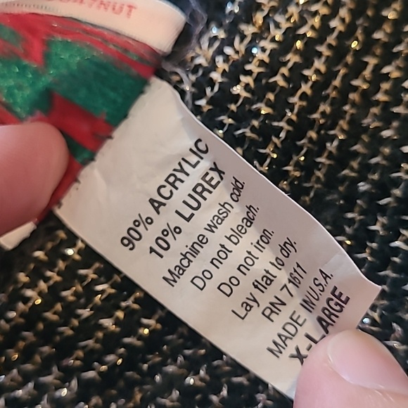 LIKE NEW VTG Nutcracker Pontsettia Metallic Sparkle Scalloped Hem Sweater - Picture 5 of 14